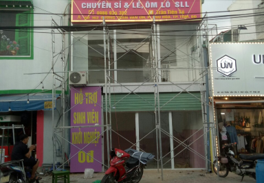 Thi Công Biển Hiệu Kho Sỉ Quần Áo Trần Tiên Tú