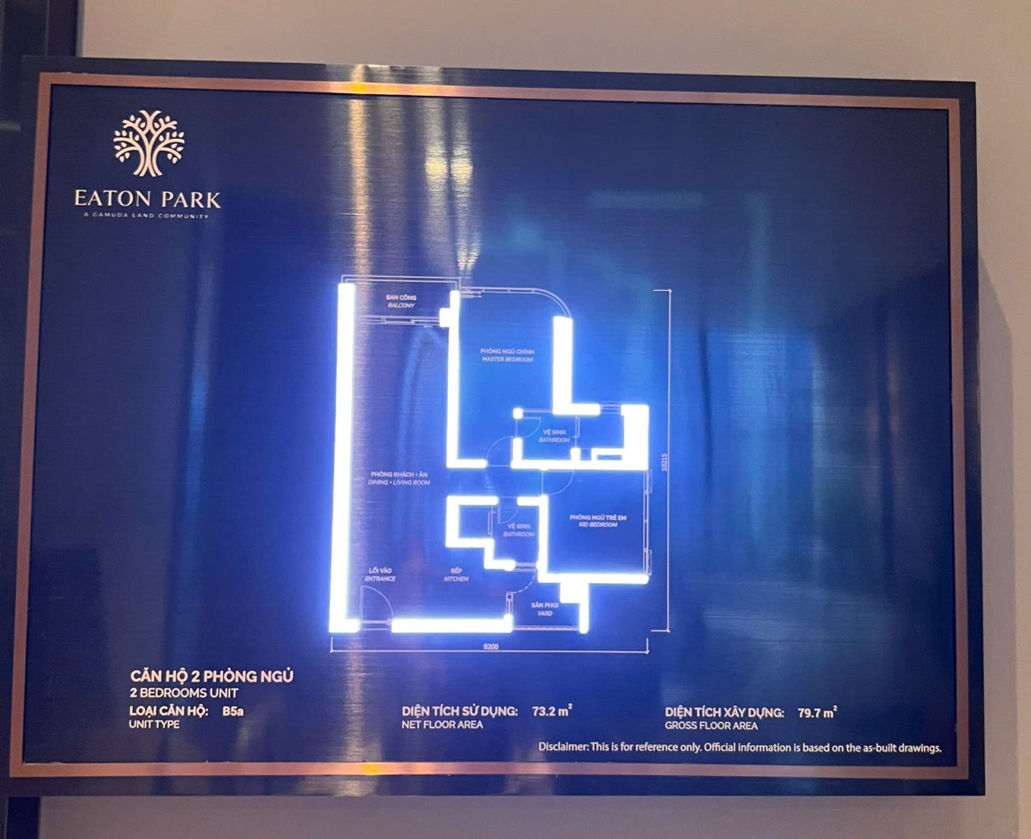 Hộp đèn inox - layout nhà mẫu