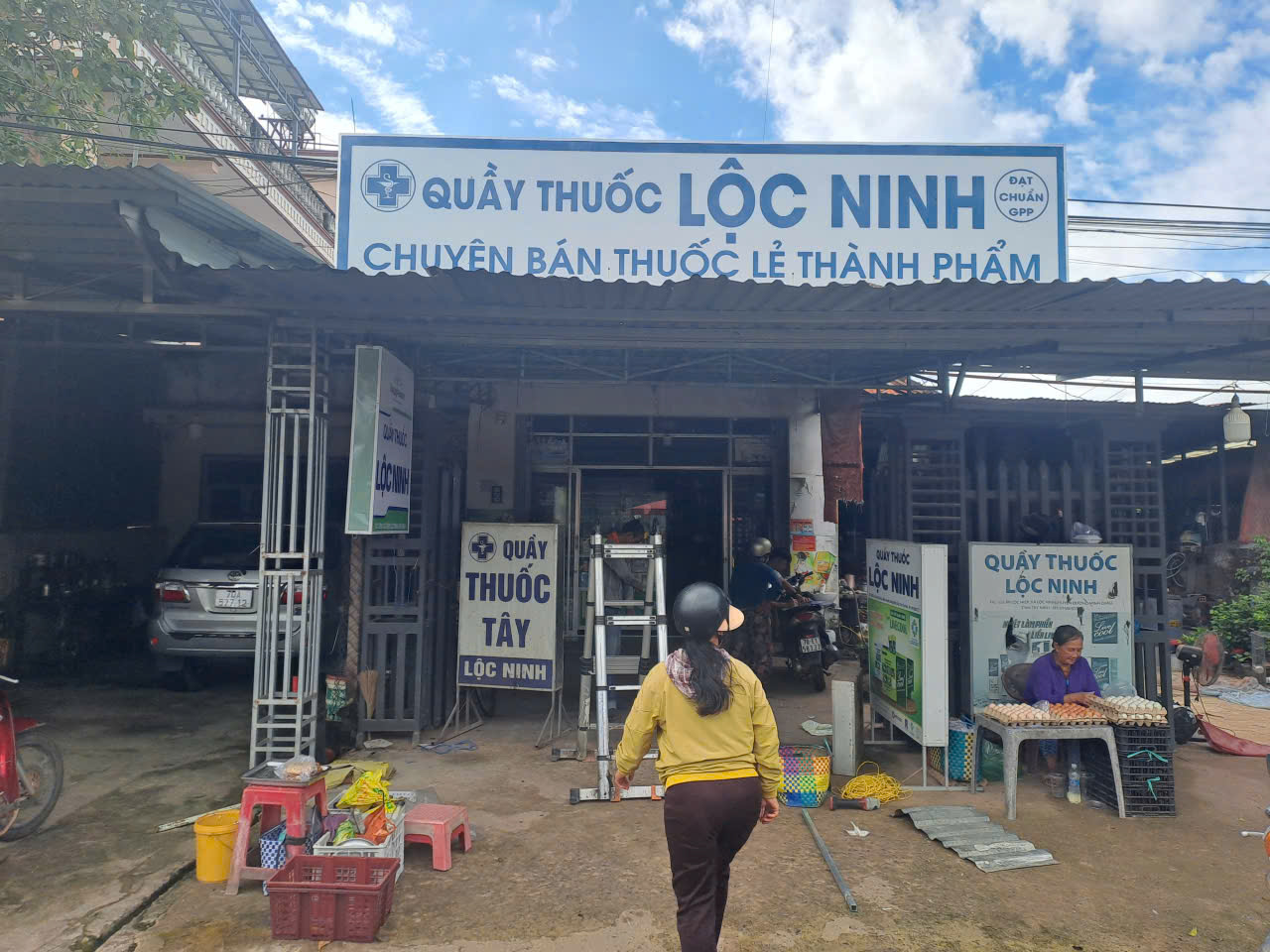 Cung cấp hộp đèn bạt không gân, bảng alu