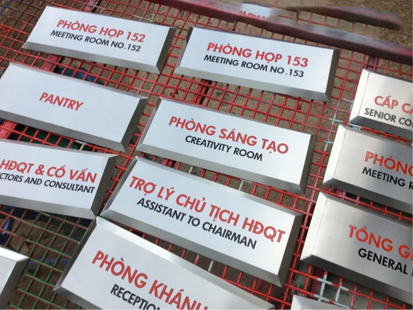 Thiết Kế Bảng Tên Phòng Ban Tại Thủ Dầu Một - Bình Dương