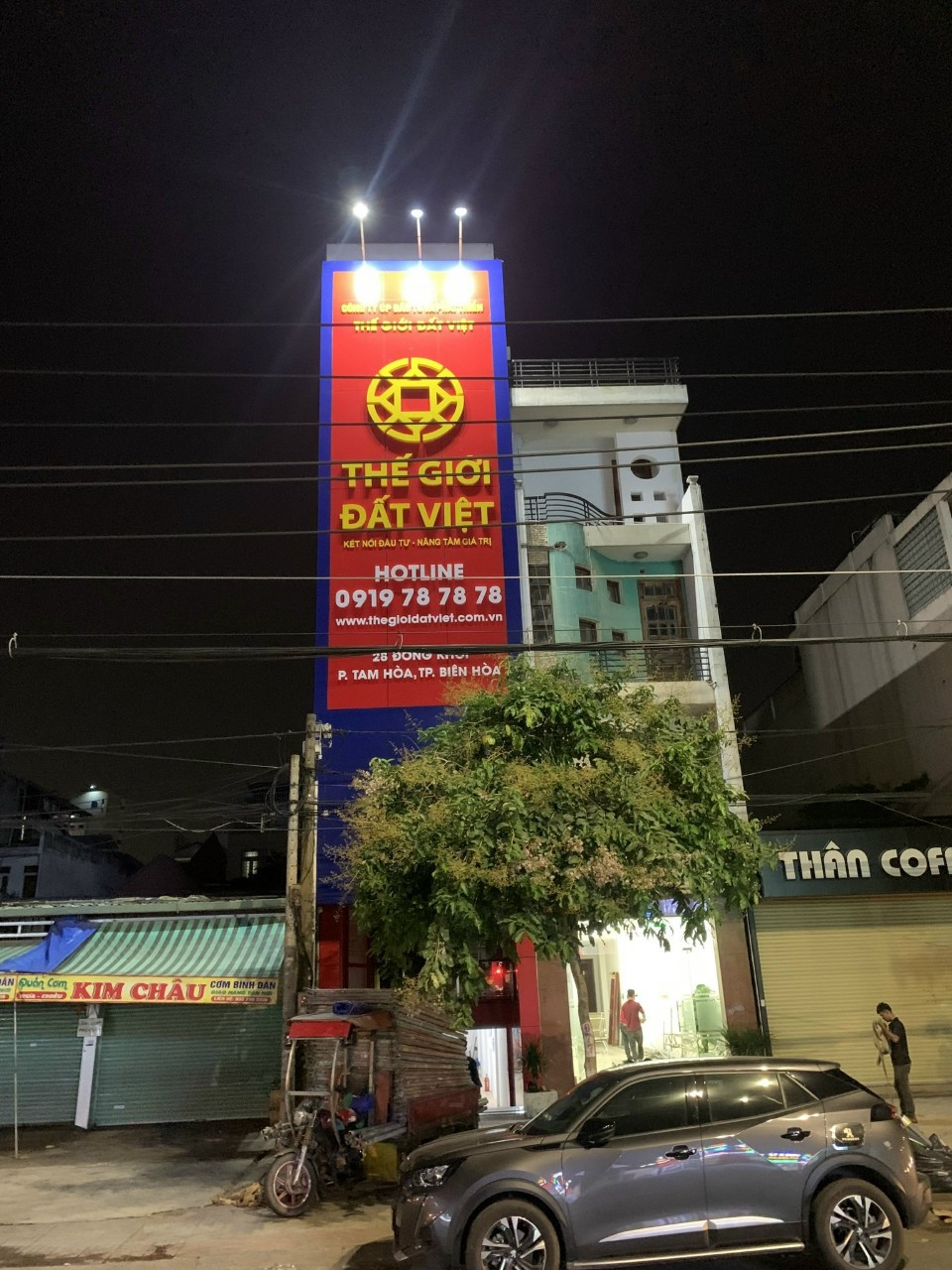 Thi Công Biển Hiệu Địa Ốc Nguyễn Gia