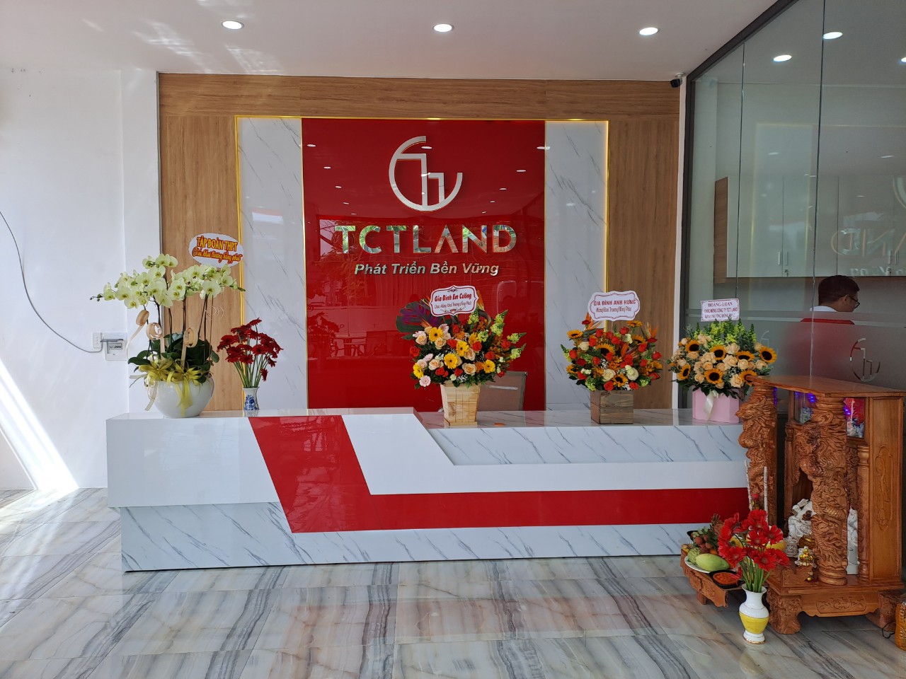 Thi công bảng hiệu BĐS TCTLAND