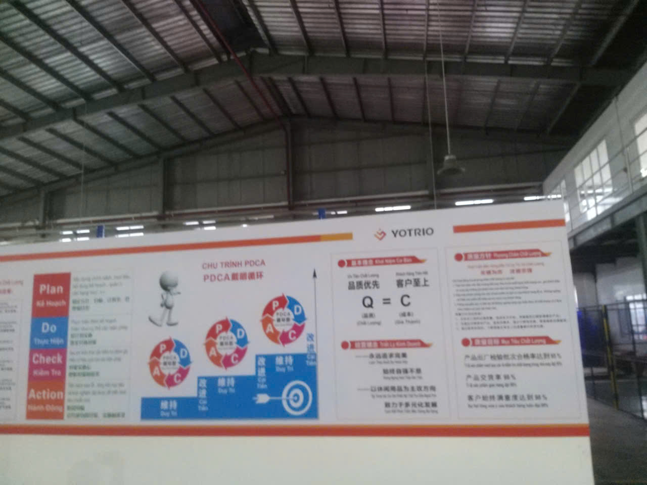 Foam dán decal vách nhà xưởng, KCN Visip 2, Bình Dương