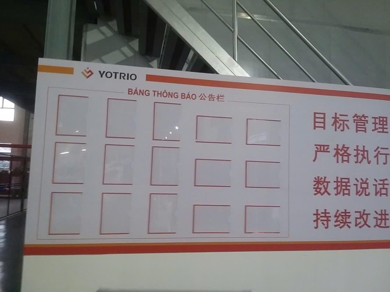 Foam dán decal vách nhà xưởng, KCN Visip 2, Bình Dương