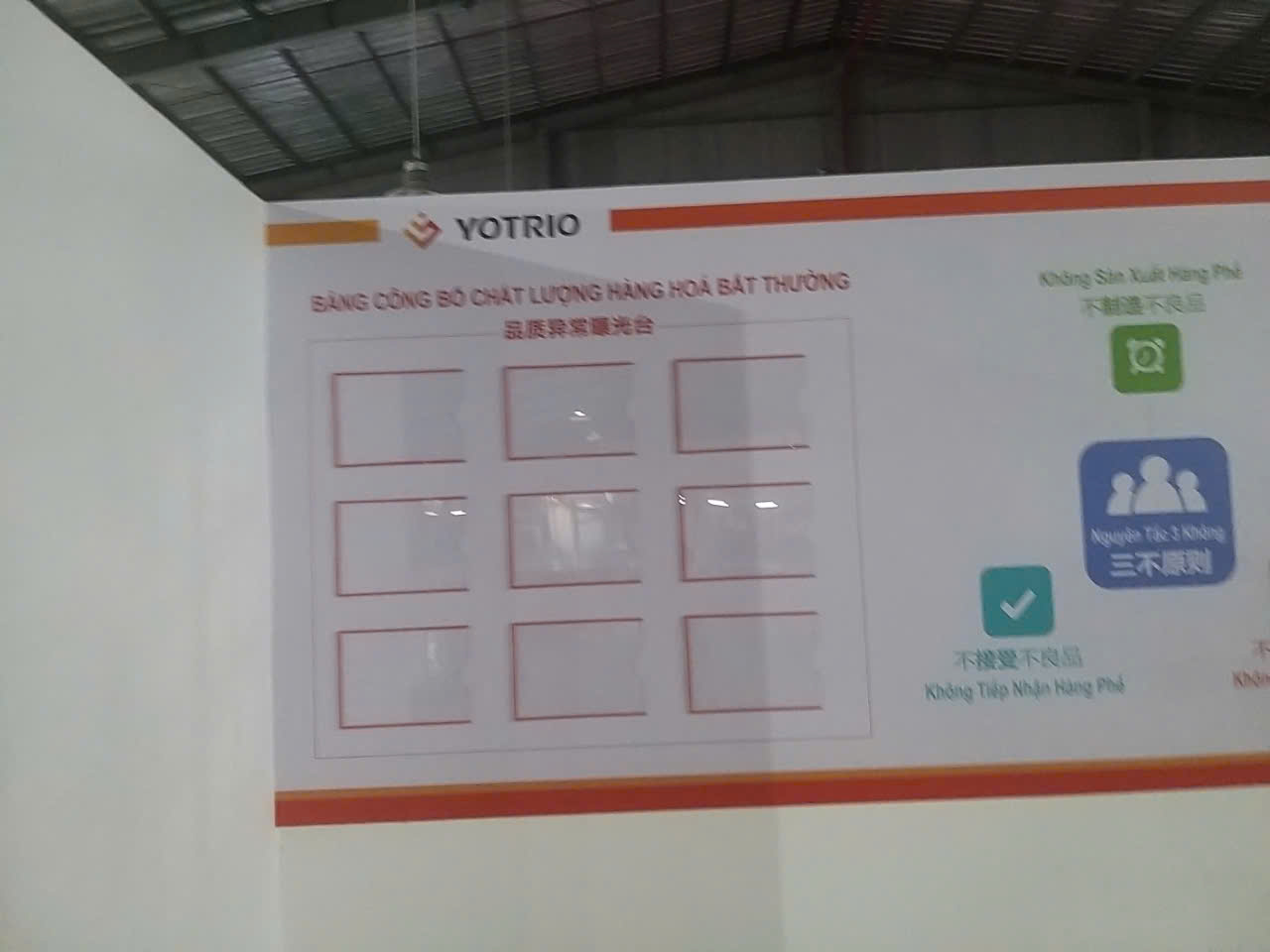 Foam dán decal vách nhà xưởng, KCN Visip 2, Bình Dương