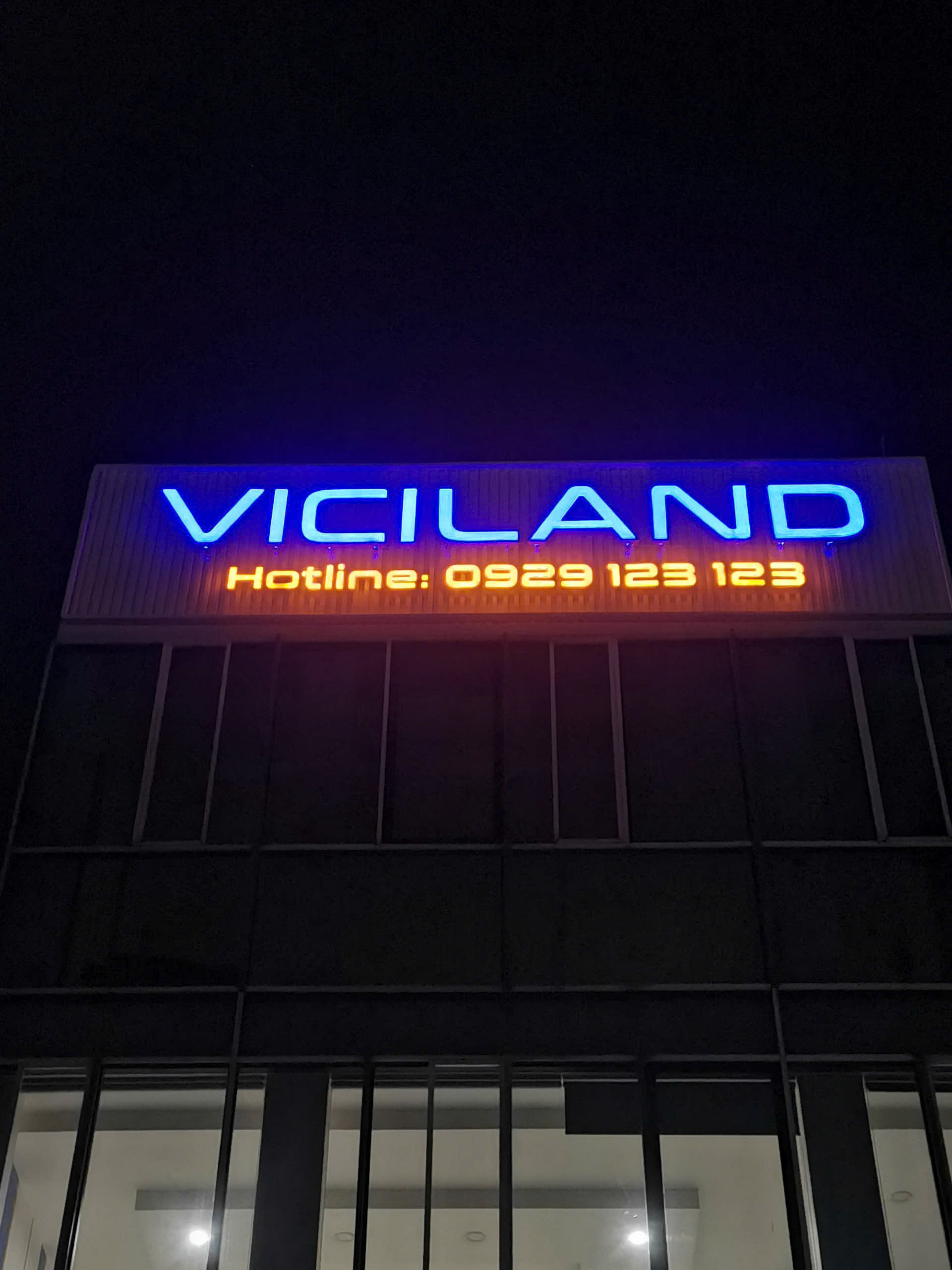 Thiết kế - thi công bảng hiệu VP công ty BDS Viciland