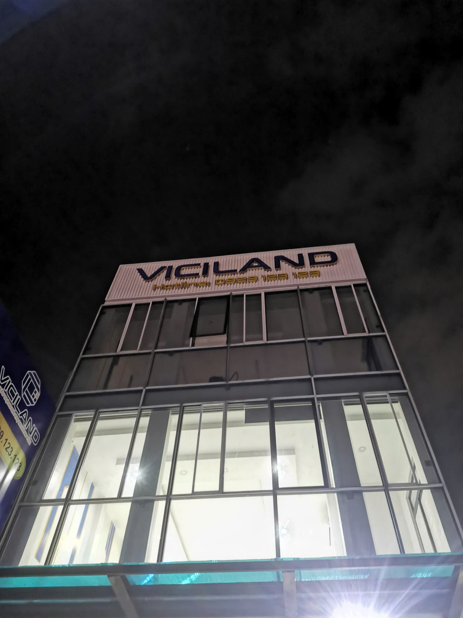 Thiết kế - thi công bảng hiệu VP công ty BDS Viciland