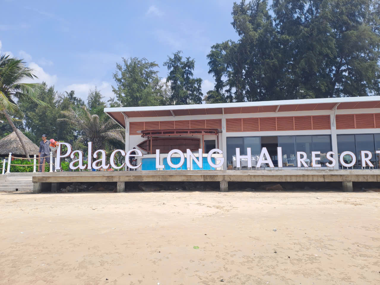 THI CÔNG LOGO LONG HẢI RESORT (VŨNG TÀU)