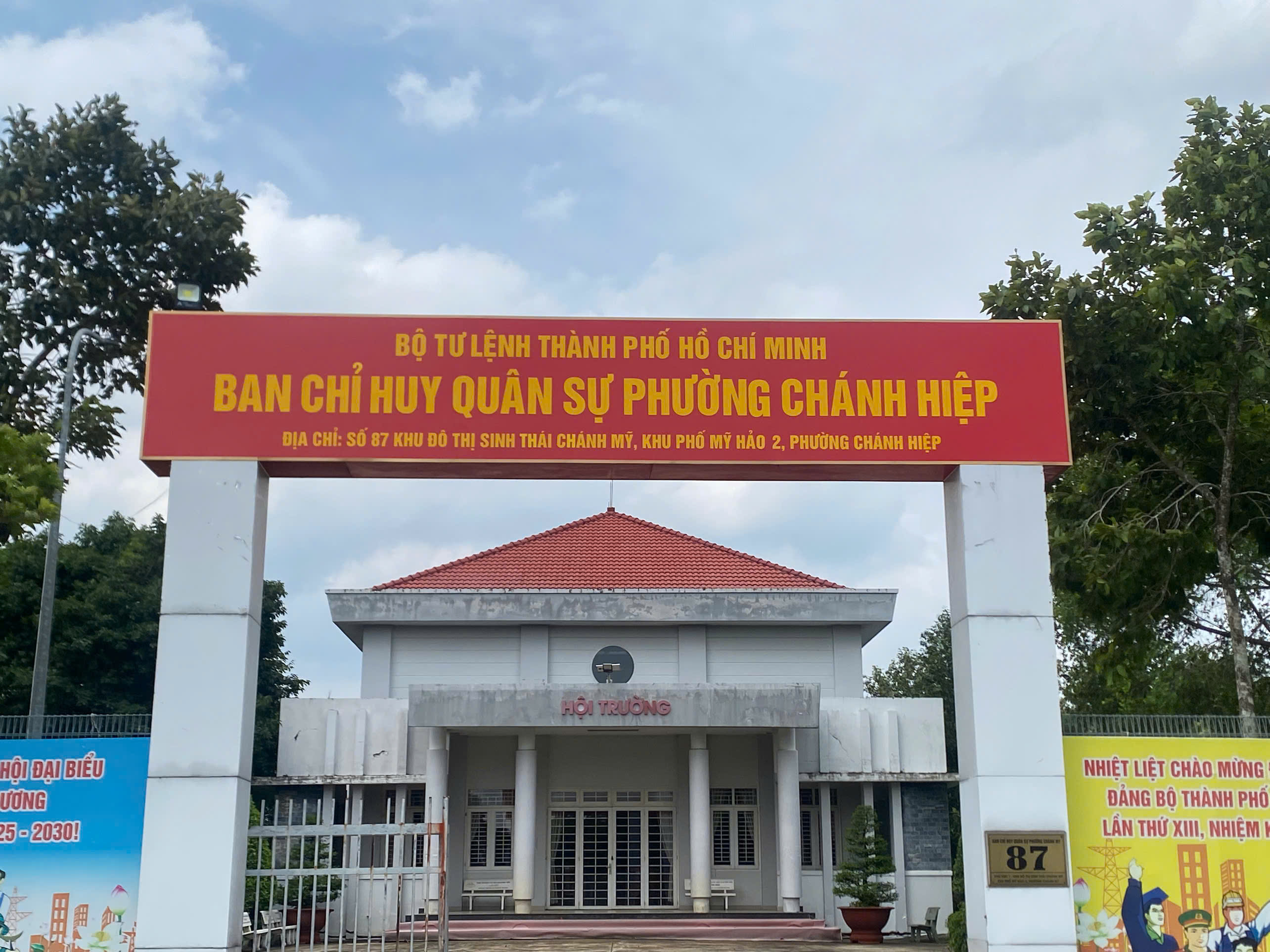Bảng alu chữ mica chân nổi Ban chỉ huy quân sự phường Chánh Hiệp